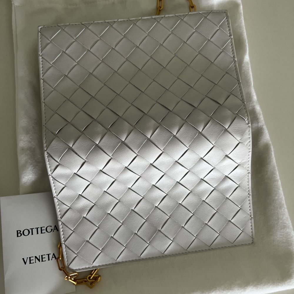 Bottega Venetta Mini Bag on Chain (chalk) - Picture 5 of 9